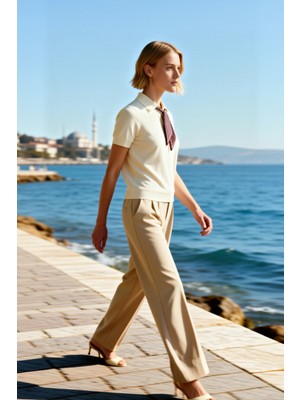 Benerly Kadın Bluz Polo Yaka Kısa Kol Düz Desen Çıkarılabilir Fularlı Ince Tek Plaka Dokuma Triko Regular