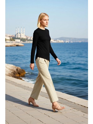 Benerly Kadın Bluz Bisiklet Yaka Uzun Kol Fitted Kalıp Örme Kumaş Düz Desen Asimetrik Kesim Boy Astarsız