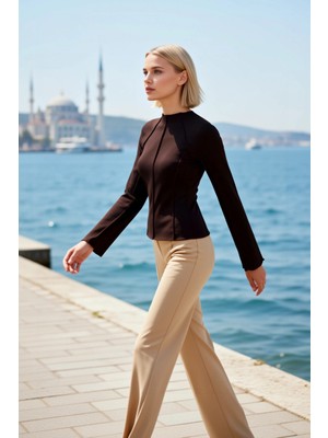 Benerly Kadın Bluz Transparan Vücuda Oturan Dik Yaka Uzun Ispanyol Kol Nervürlü Örme Regular Boy Şık