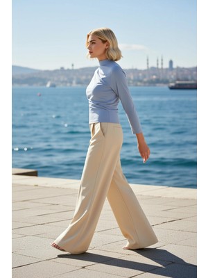 Benerly Kadın Büyük Beden Bluz Dik Yaka Uzun Kol Örme Kumaş Büzgü Detaylı Fitted Kalıp Sandy Dokuma