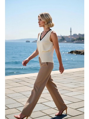 Benerly Kadın Bluz Triko V Yaka Kolsuz Ince Regular Kalıp Renk Bloklu Dokuma Detaylı Ilkbahar Sonbahar Giyim