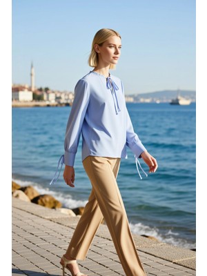 Benerly Kadın Büyük Beden Bluz Yaka Fırfırlı Bağcıklı Uzun Kol Manşetli Vual Dokuma Düz Relaxed Kalıp