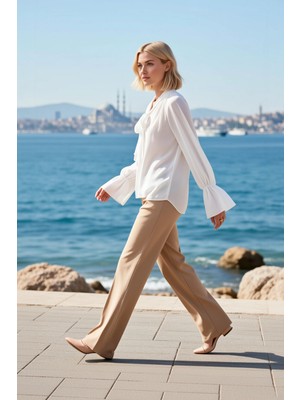 Benerly Kadın Oversize Bluz Boyundan Bağlamalı Uzun Kol Fırfırlı Manşetli Dokuma Şifon Astarsız Regular