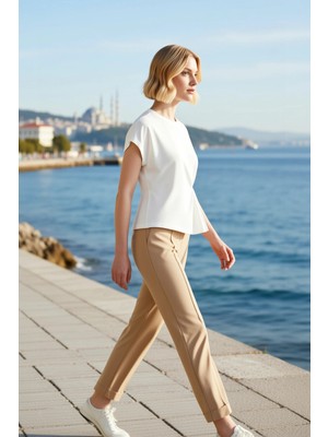 Benerly Kadın T Shirt Kayık Yaka Kısa Kol Relaxed Rahat Kalıp Büzgülü Düz Desen Örme Yumuşak