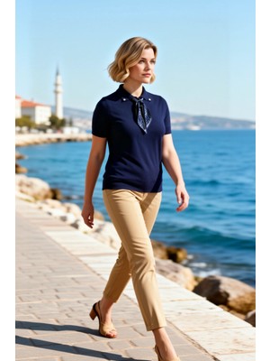 Benerly Kadın Bluz Polo Yaka Kısa Kol Düz Desen Çıkarılabilir Fularlı Ince Tek Plaka Dokuma Triko Regular