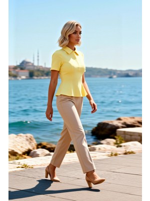 Benerly Kadın Bluz Peplum Polo Yaka Kısa Kol Interlok Örme Düz Desen Yarım Pat Fermuar Kapamalı Regular