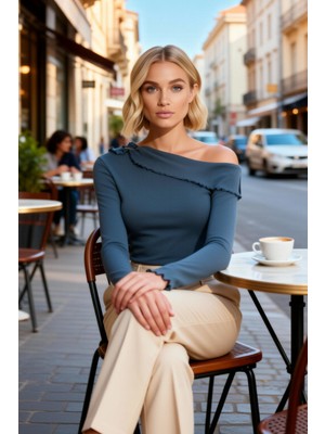 Benerly Kadın Bluz Fitted Asimetrik Yaka Uzun Kol Fitilli Örme Aksesuar Detaylı Crop Kesim Vücuda Oturan