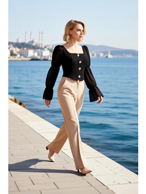 Benerly Kadın Bluz Kare Yaka Balon Kol Uzun Dokuma Crop Boy Düz Desen Düğme Detaylı Regular Kalıp Şık