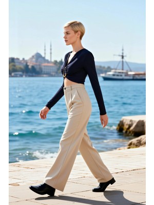 Benerly Kadın Bluz Crop V Yaka Uzun Kol Fitted Kalıp Örme Kumaş Düz Desen Sandy Dokuma Regular Kesim