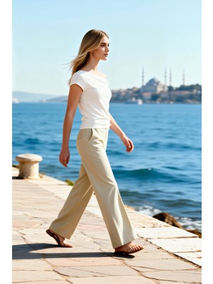 Benerly Kadın Bluz Asimetrik Yaka Ay Kol Örme Kumaş Dantel Detaylı Fitted Kalıp Crop Boy Kolsuz Tasarım