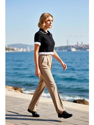 Benerly Kadın Bluz Polo Yaka Kısa Kol Volan Detaylı Crop Boy Renk Bloklu Triko Ince Önden Düğmeli Şık