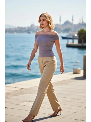 Benerly Kadın Bluz Carmen Yaka Kolsuz Fitted Vücuda Oturan Düz Esnek Örme Kalın Sandy Kumaş Modern