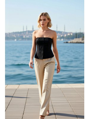 Benerly Kadın Bluz Fitted Straplez Kolsuz Interlok Örme Ince Çizgili Düğmeli Vücuda Oturan Kesim Modeli