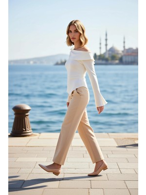 Benerly Kadın Bluz Fitted Asimetrik Yaka Uzun Kol Fitilli Örme Aksesuar Detaylı Crop Kesim Vücuda Oturan