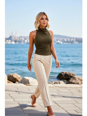 Benerly Kadın Bluz Yüksek Degaje Yaka Kolsuz Simli Esnek Örme Fitted Kalıp Düz Desen Regular Boy Şık