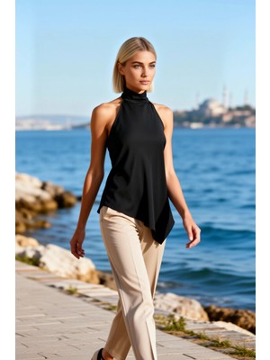 Benerly Kadın Bluz Halter Yaka Dik Kolsuz Asimetrik Kesim Saten Kumaş Regular Kalıp Düz Desen Yazlık