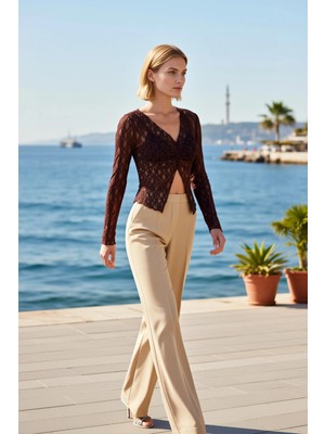 Benerly Kadın Bluz V Yaka Uzun Kol Dantel Örme Kumaş Fitted Kalıp Düz Desen Regular Boy Astarsız Dokuma