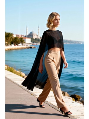 Benerly Kadın Bluz Pelerin Kayık Yaka Uzun Açık Kol Asimetrik Kesim Şifon Dokuma Crop Boy Kaliteli