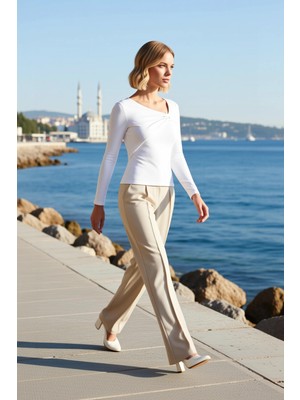 Benerly Kadın Bluz Asimetrik Yaka Uzun Kol Fitted Vücuda Oturan Örme Ribana Aksesuar Detaylı Düz