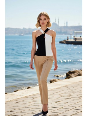 Benerly Kadın Bluz Asimetrik Yaka Kolsuz Renk Bloklu Fitted Kalıp Triko Ince Dokuma Tek Plaka Spor