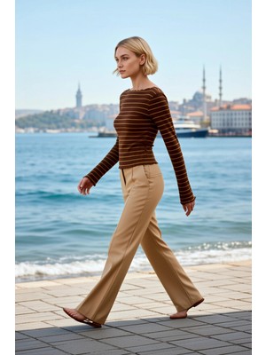 Benerly Kadın Bluz Fitted Crop Kayık Yaka Uzun Kol Çizgili Örme Kumaş Pointel Dokuma Tasarımı Spor