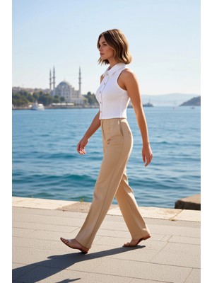 Benerly Kadın Bluz Gömlek Triko Yaka Kolsuz Fitted Kesim Ince Düz Desen Düğmeli Dokuma Detaylı Şık