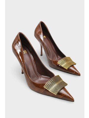 LOJO Kadın Stiletto Sivri Burun Altın Toka Detaylı Günlük Topuklu Ayakkabı Corso Kahve Kroko