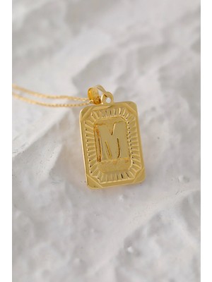 Moom Mücevherat Kadın 14 Ayar Altın Kare Harf Kolye M Harfi Altın Kolye Zincirli Harf Kolye