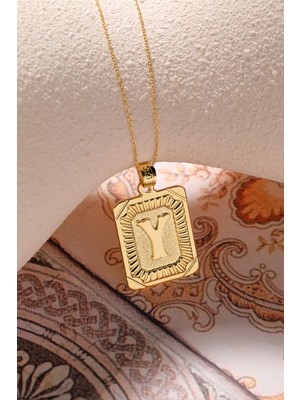 Moom Mücevherat Kadın 14 Ayar Altın Kare Harf Kolye Y Harfi Altın Kolye Zincirli Harf Kolye