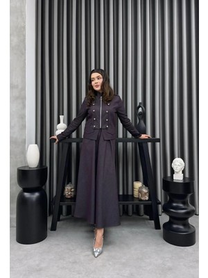 Cardella Lorena Yazlık Ince Denim Ceketli Etek Takım – Metal Düğme Detaylı, Dik Yaka, Mevsimlik Şık Tesettür Uyumlu Kombin