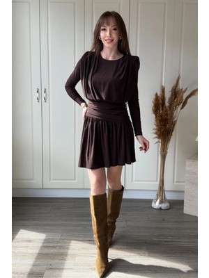 Dilay Gökoğlu Butik Korsajlı Bel Detaylı Fırfırlı Kısa Elbise