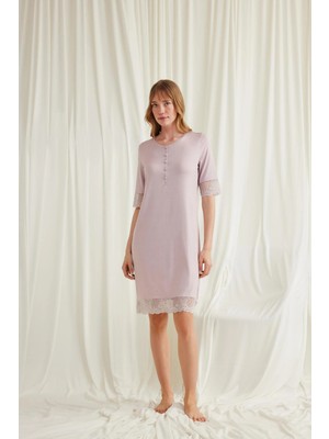 Herşeytrend  Dantel Detaylı Kısa Kollu ve Önü Düğmeli Gecelik