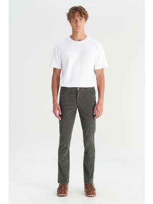 Wrangler Pamuklu Texas Slim Fit Dar Kesim Cepli Esnek Kadife Pantolon