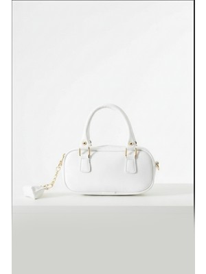 Kadın Çarmlı Beyaz El Çantası