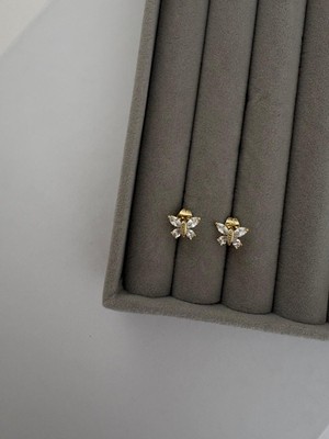 Marsel Özel Seri Mini Kelebek Taş Detay Xp Çivi Gold Küpe