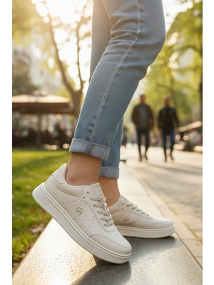 Enoch Kadın Spor Ayakkabı Amblem Detaylı ve Ortopedik Düz Tabanlı Casual Sneaker