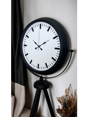 Mcg Siyah & Beyaz Saf Sade Tasarım Tripod Ayaklı Saat