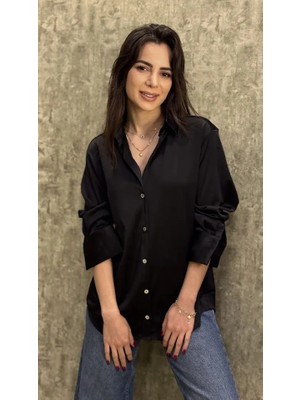 Leilaa V Yaka Manşetli Saten Gömlek