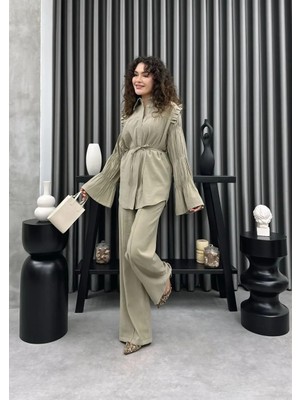 Cardella Serena Yazlık Tnsl Kumaş Büzgü Detaylı Gömlek Pantolon Takım – Kuşaklı Rahat Kesim Tesettür Uyumlu Alt Üst Takım