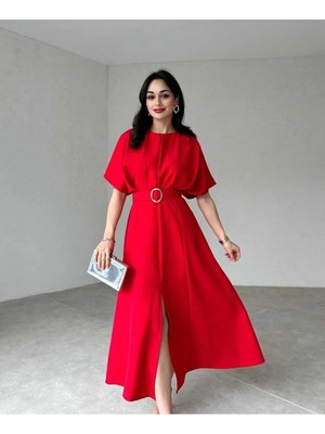 Moda Durağı Kaliteli Midi Elbise Yırtmaç Detaylı Kemerli Kırmızı
