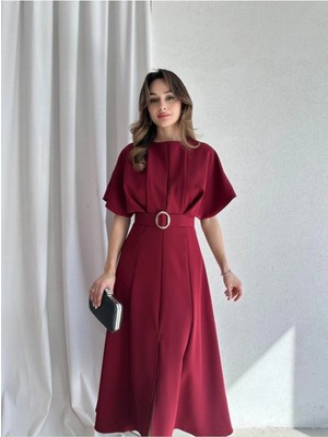 Moda Durağı Kaliteli Midi Elbise Yırtmaç Detaylı Kemerli Bordo