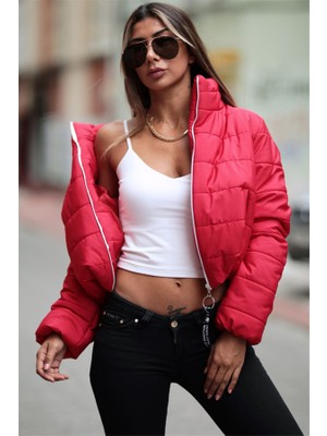 Modanı Seç Kırmızı Dik Yaka Su Geçirmez Kısa Şişme Mont
