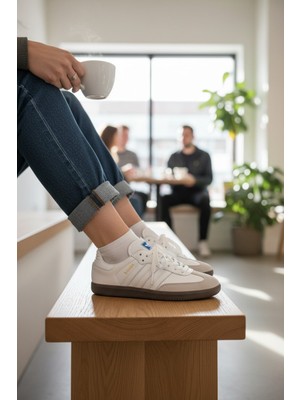 Enoch Kadın T-Burun Sneaker Klasik Süet Panel Detaylı Şeritli Düz Taban Spor Ayakkabı