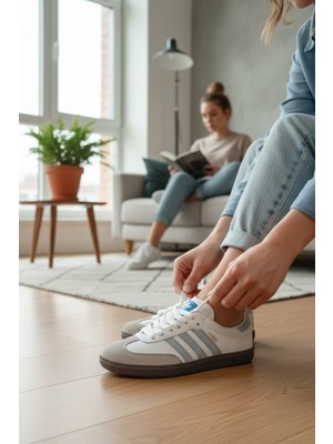 Enoch Kadın T-Burun Sneaker Klasik Süet Panel Detaylı Şeritli Düz Taban Spor Ayakkabı