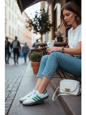 Enoch Kadın T-Burun Sneaker Klasik Süet Panel Detaylı Şeritli Düz Taban Spor Ayakkabı