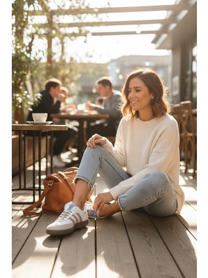 Enoch Kadın T-Burun Sneaker Klasik Süet Panel Detaylı Şeritli Düz Taban Spor Ayakkabı