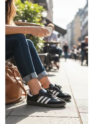 Enoch Kadın T-Burun Sneaker Klasik Süet Panel Detaylı Şeritli Düz Taban Spor Ayakkabı