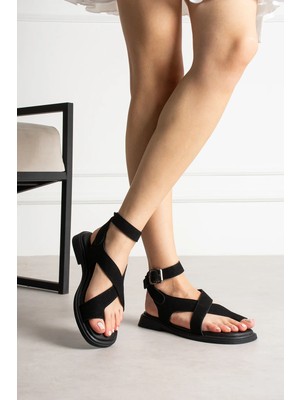 Dicle Polat Kadın Siyah Süet Çapraz Bantlı Parmak Arası Tokalı Sandalet – Düz Taban Günlük Sandalet Miel