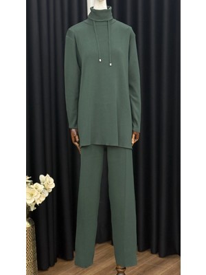 Nuss Zümrüt Renk Etekli Triko Takım