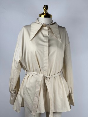 MY312 Bej Renk Yaka Detaylı Gömlek